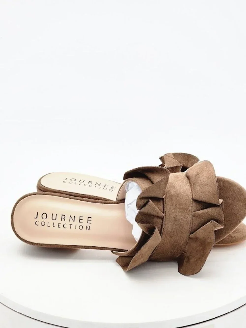 Journee Collection step into